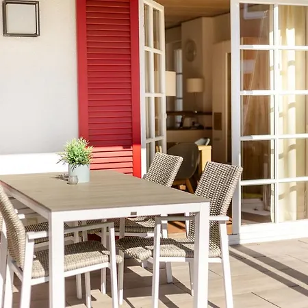 Apartamento Seemannsgarn - Tolle Erdgeschosswohnung Mit Kaminofen Fuer Bis Zu 4 Personen - Haustiere Herzlich Willkommen Greetsiel